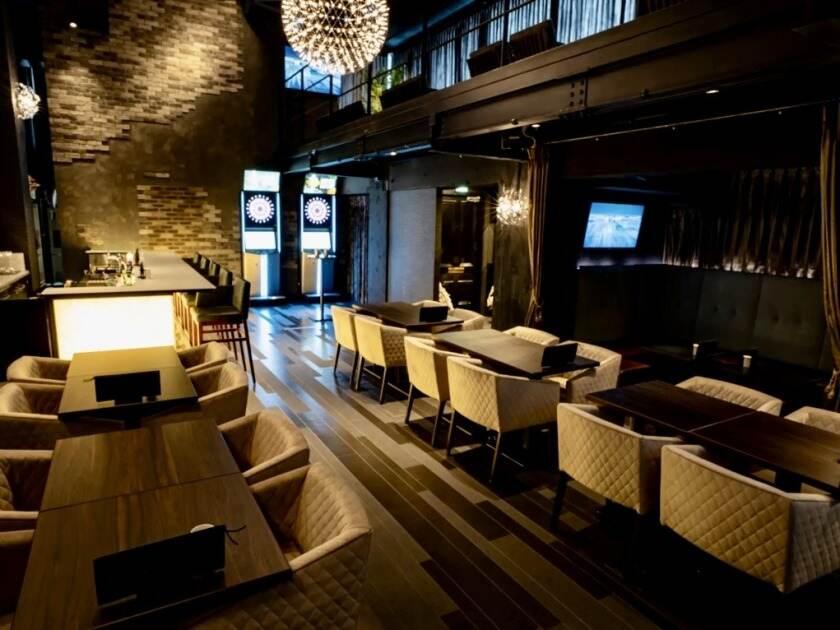 新感覚アミューズメントBar D.P.S.西麻布THE WALL店の制服1