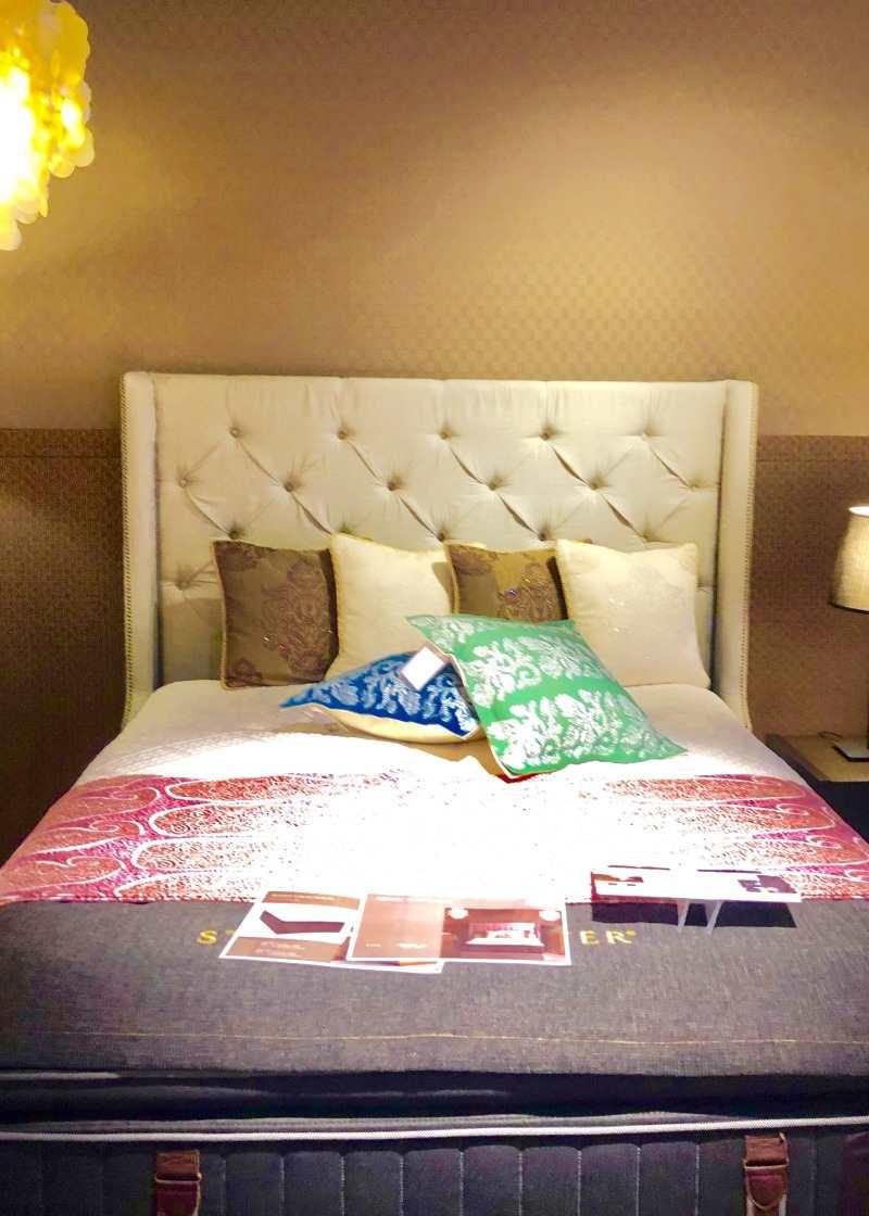 株式会社スリープセレクトの制服3