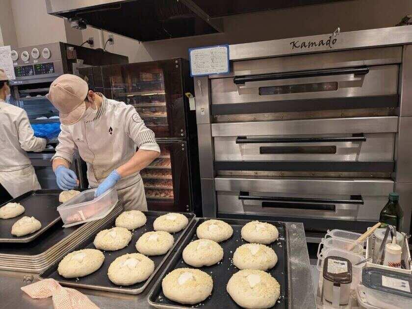 ハートブレッドアンティーク イオンモール福岡店の制服7