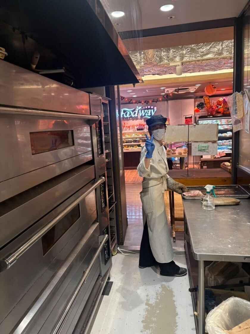 GRANDIR西新店の制服3