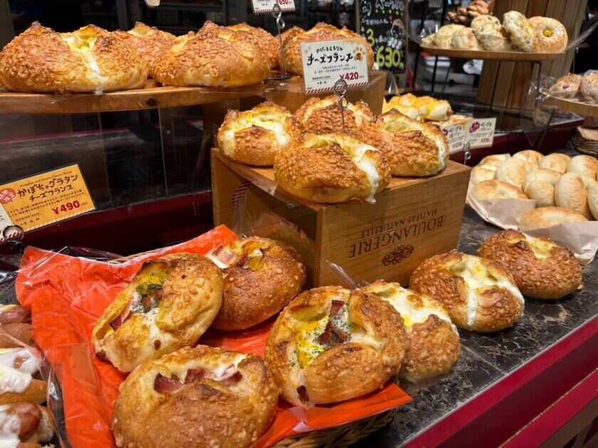 ハートブレッドアンティーク ゆめタウン飯塚店の制服3