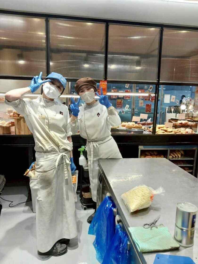 ハートブレッドアンティーク VIERRA小倉店の制服1