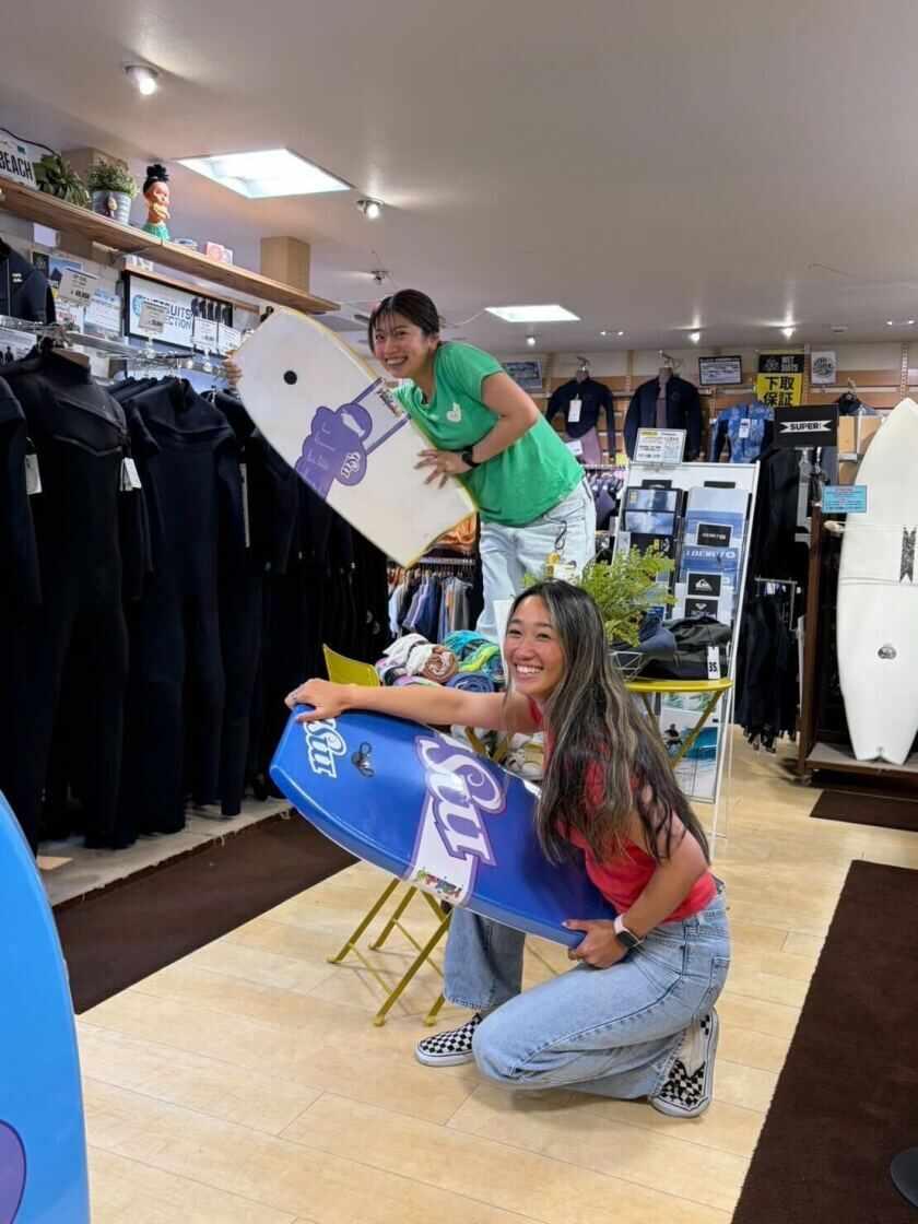 ムラサキスポーツ 上野本店の制服2