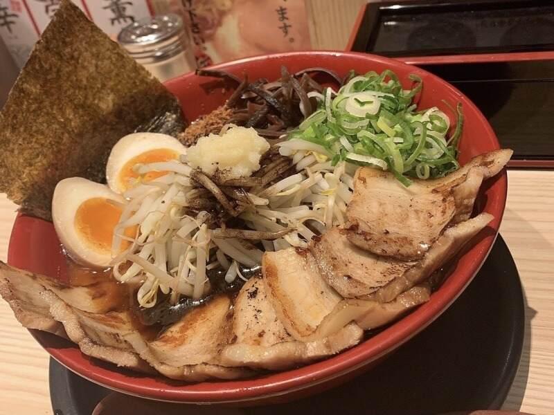 伝統熊本豚骨 伝の仕事画像2