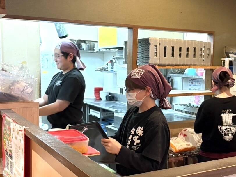 味千拉麺 水俣店の制服3