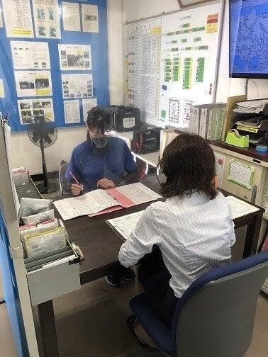 株式会社東海車輌の制服3