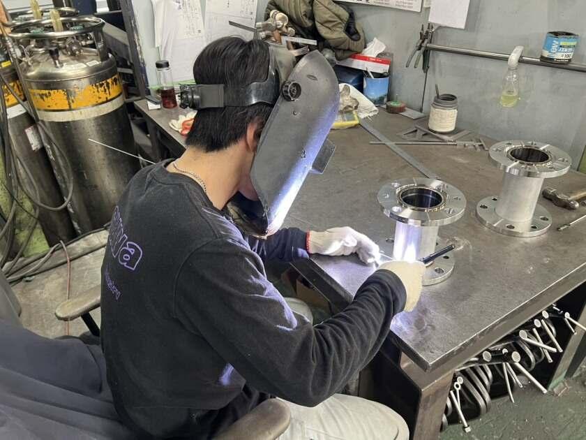有限会社足羽工業の制服6