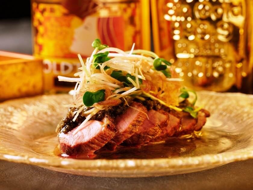 億万鳥者 新宿本殿の制服6