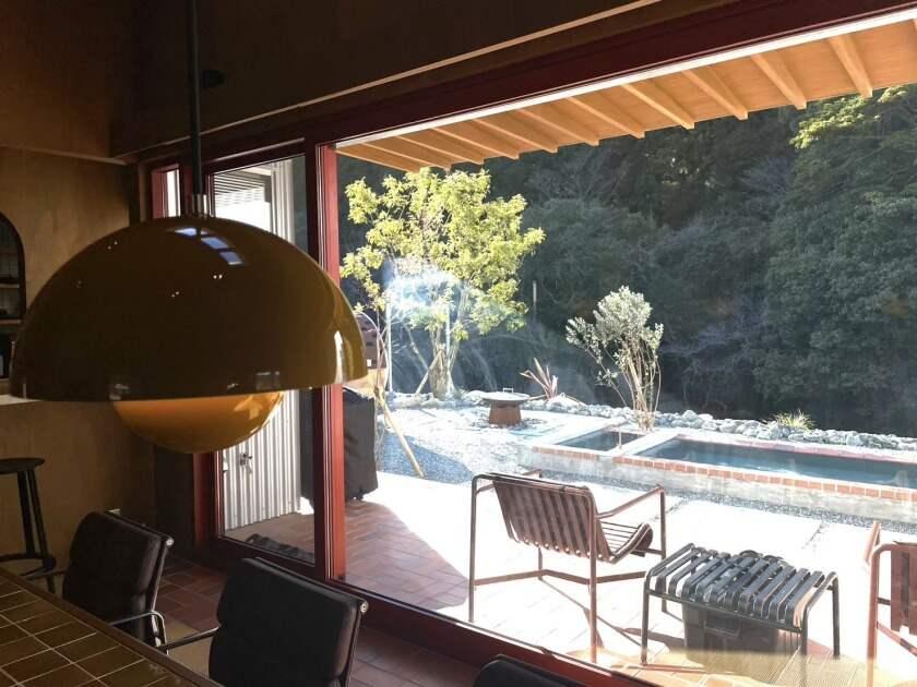 LSOインターナショナル株式会社の制服2