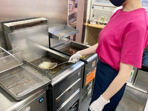 株式会社コムライン *ちいちゃんのからあげ イオン三好ショッピングセンター店の仕事画像1