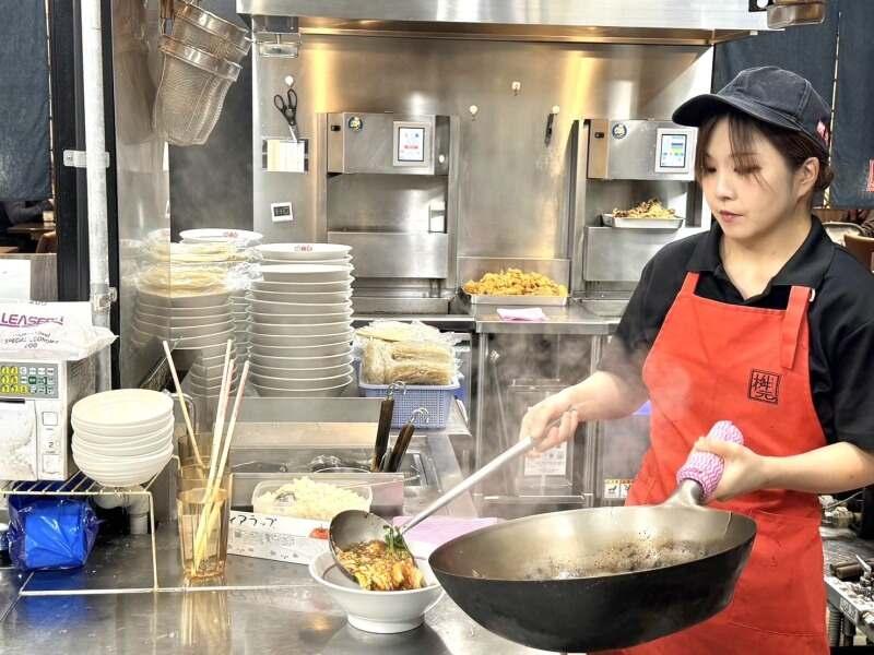 辛麺屋桝元 ゆめタウン飯塚店の仕事画像2