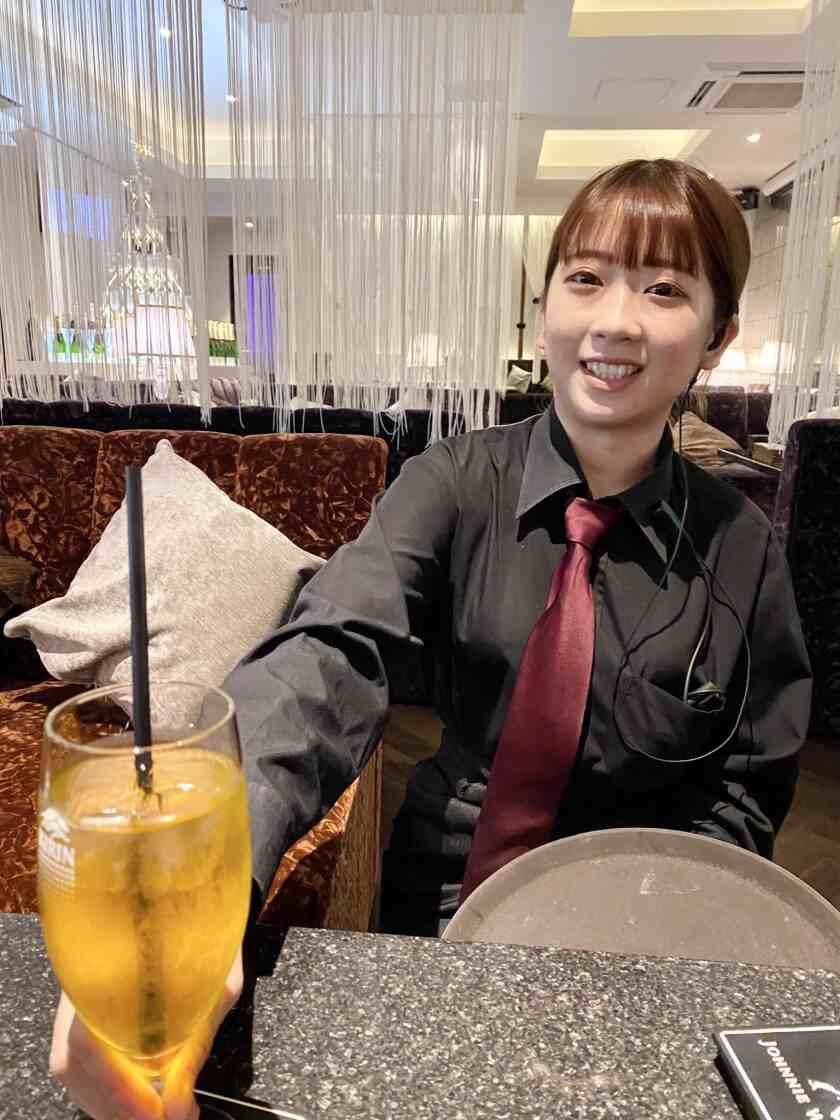 LUXURY BAR&LOUNGE MILAS 恵比寿店の制服4