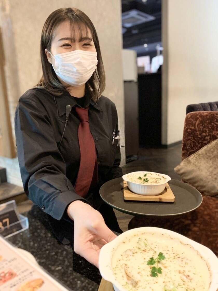 OAK BAR SHIBUYA ・ BAR LITTS SHIBUYA ・ BAR MILAS ・ BRAND SHIBUYAの制服2