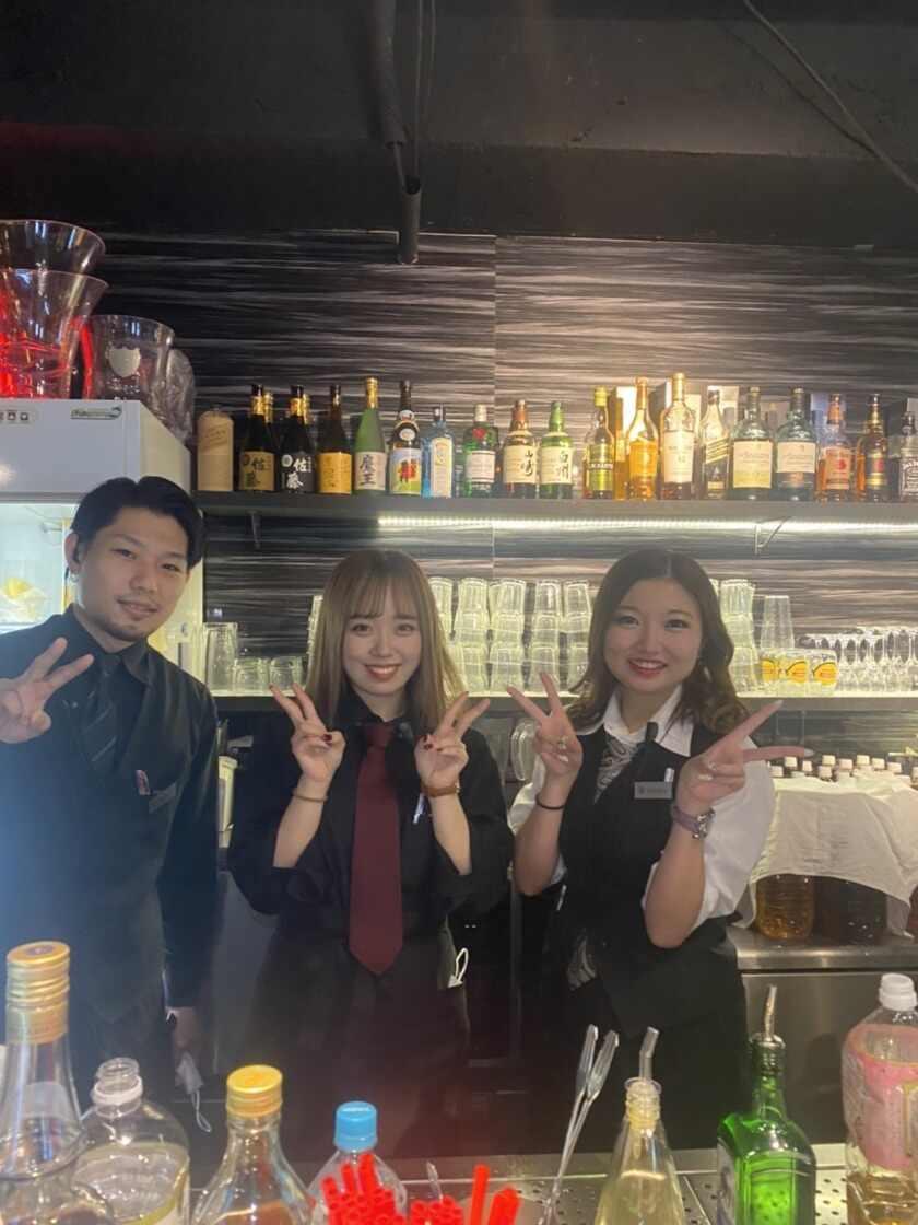 LUXURY BAR&LOUNGE MILAS 恵比寿店の制服1