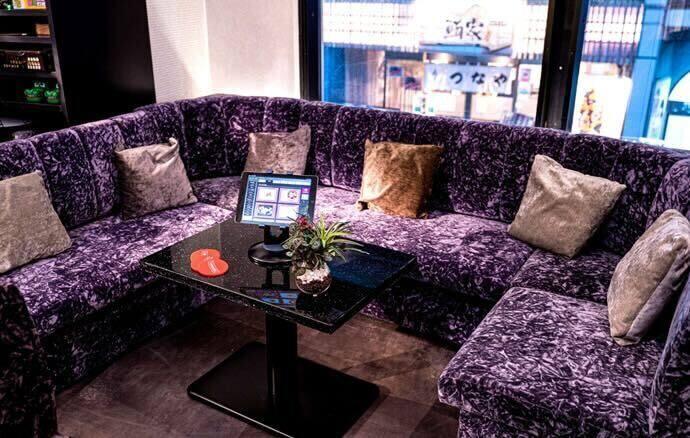 LUXURY BAR&LOUNGE MILAS 恵比寿店の仕事画像2