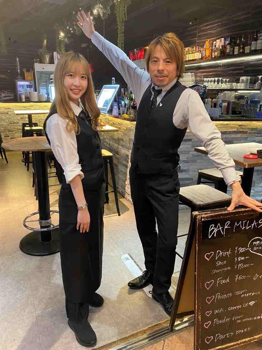 OAK BAR SHIBUYA ・ BAR LITTS SHIBUYA ・ BAR MILAS ・ BRAND SHIBUYAの制服3