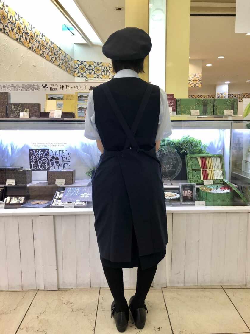 本高砂屋 千葉そごう店の制服4