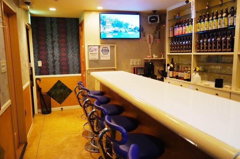 Snack 華華の制服2