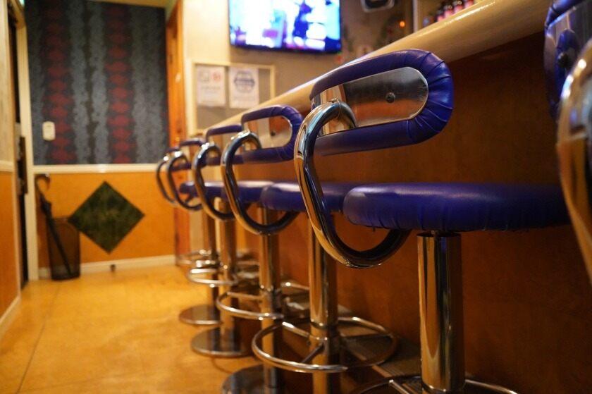 Snack 華華の制服1