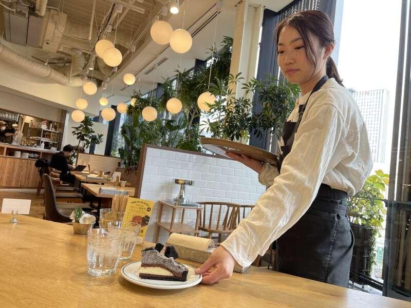 Mother Moon Cafe* 天保山店の仕事画像1