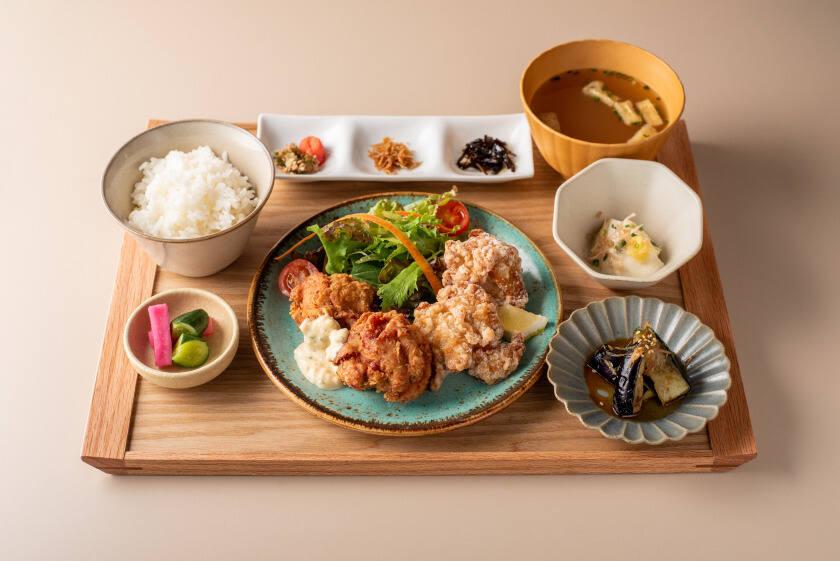 温泉食堂Tabetoの制服2