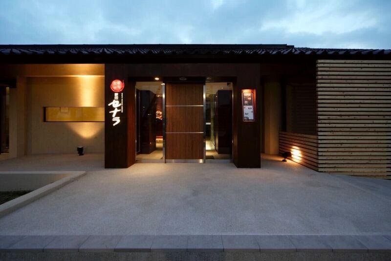【株式会社コーフク】焼肉セナラ 深谷店の仕事画像3