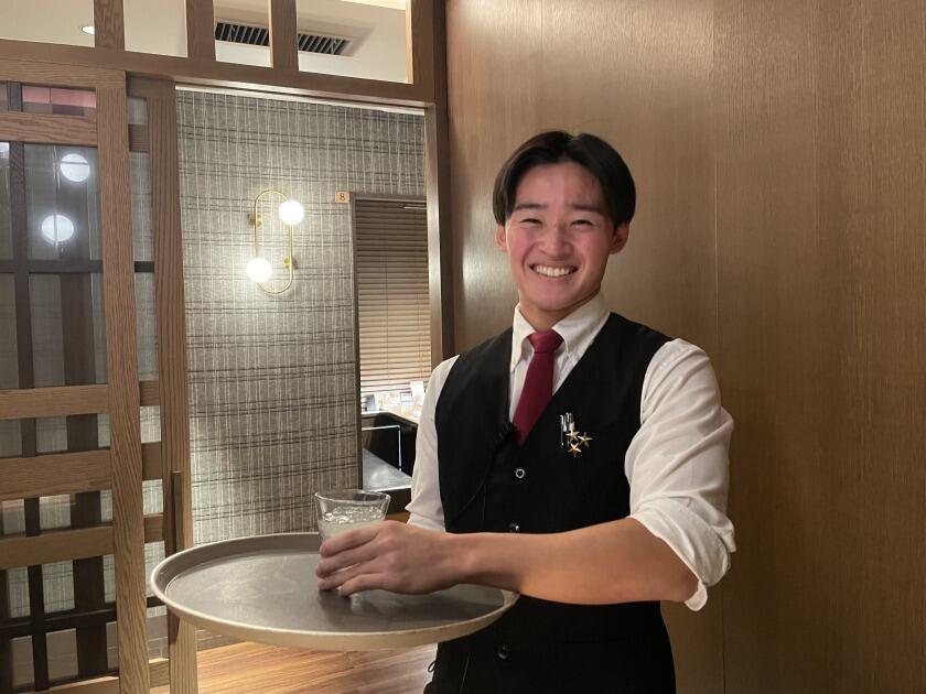 焼肉セナラ 川口樹モール店の制服4
