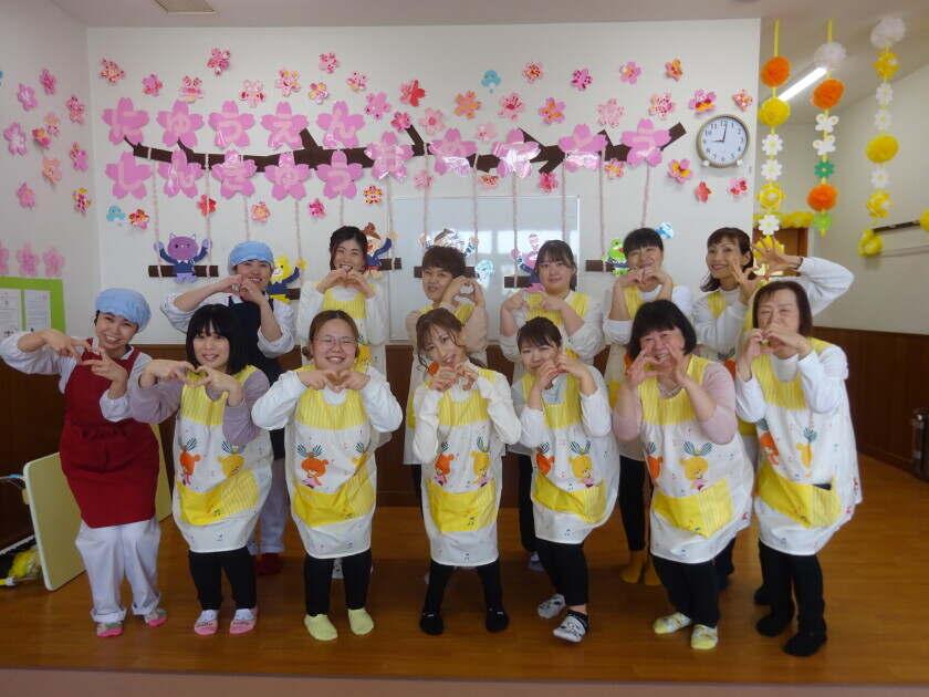 株式会社エム・アイ・ディジャパン ひまわり保育園の制服1