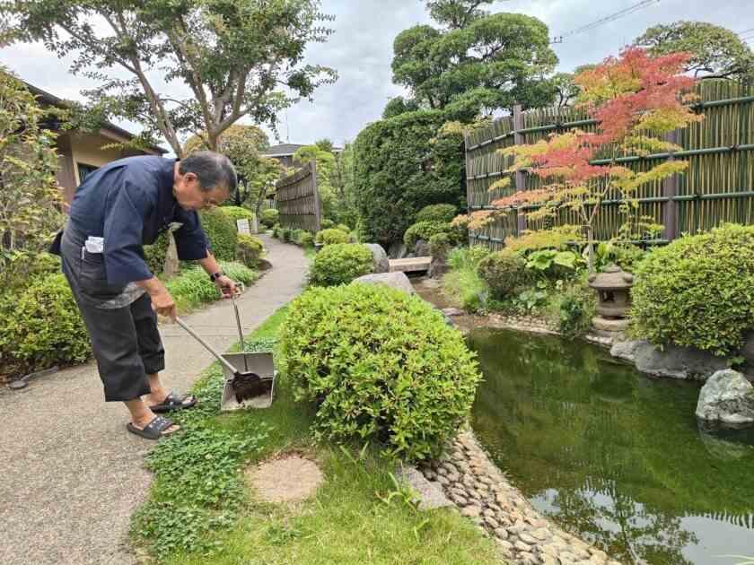 天然温泉 源泉かけ流し きぬの湯の制服5
