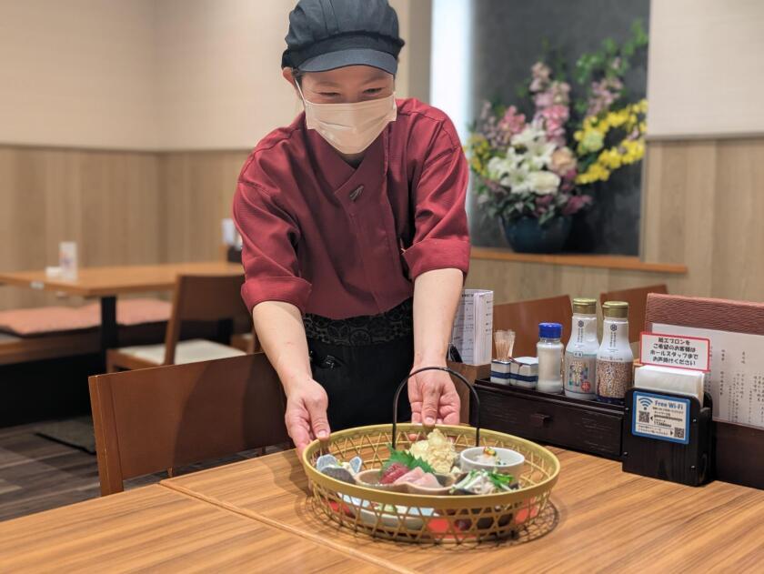 天然温泉 源泉かけ流し きぬの湯の制服5