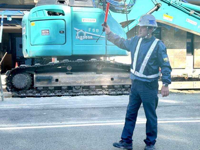 株式会社HSK 交通誘導員の制服1