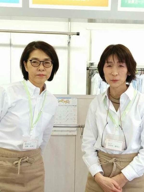 クリーニングぴいぷる 衣笠店の制服2