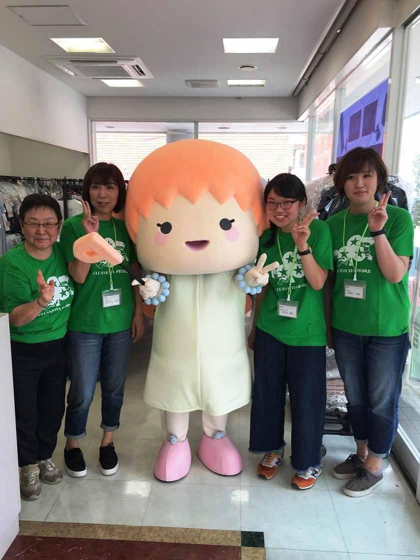 クリーニングぴいぷる 上鳥羽工場の制服1