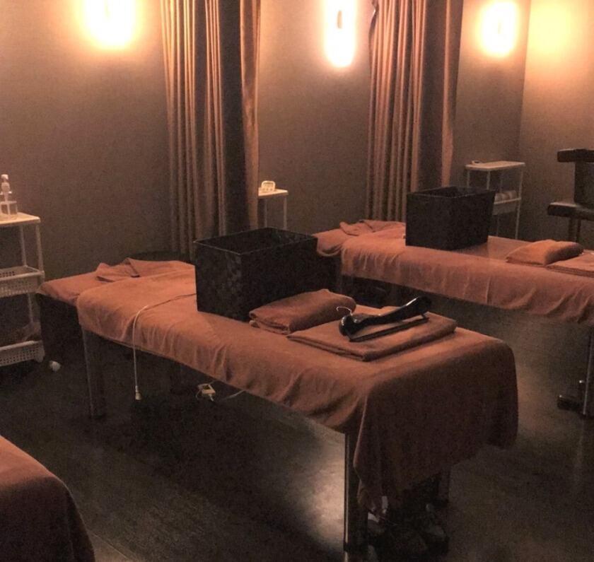 トレッドキューの制服3