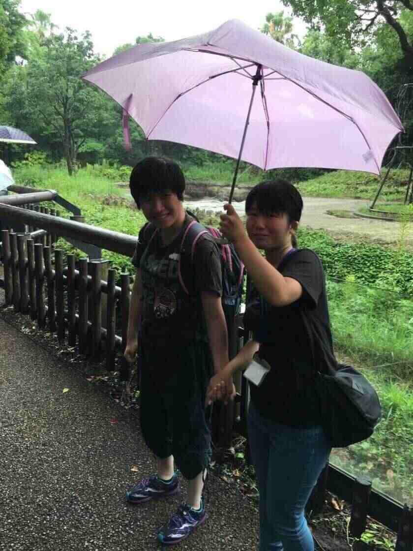 ヘルパーステーション あさぞらの制服3