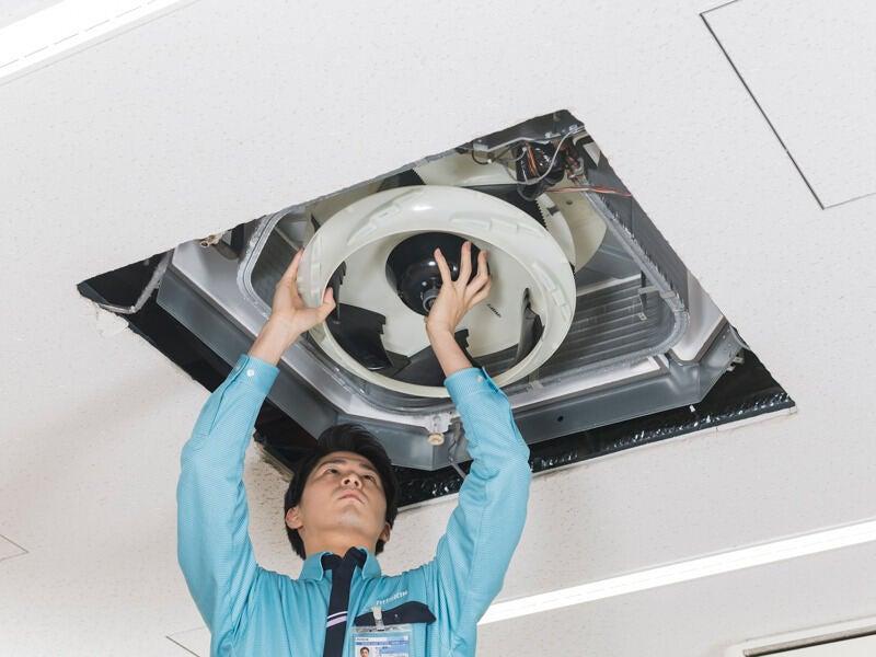 ダスキン築地支店の制服2