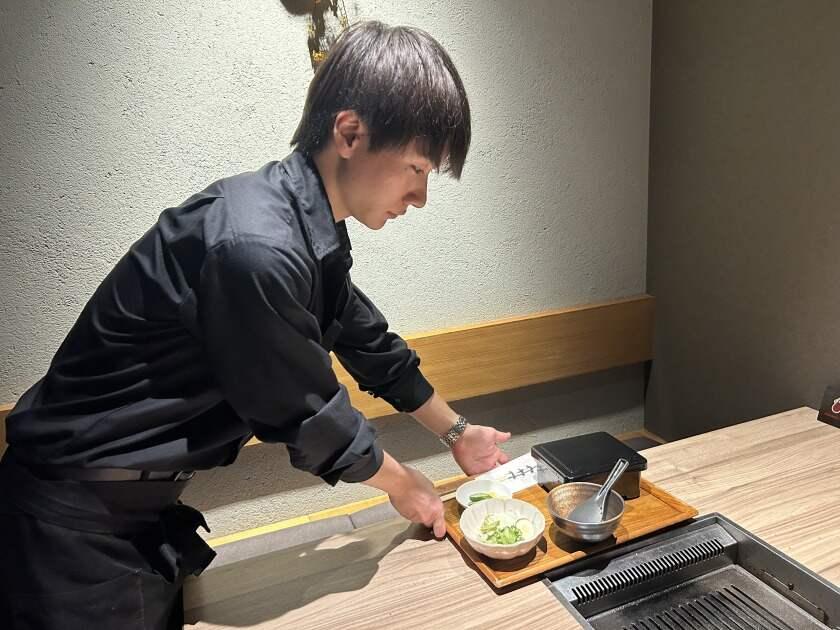 焼肉きたん 南船場の制服6