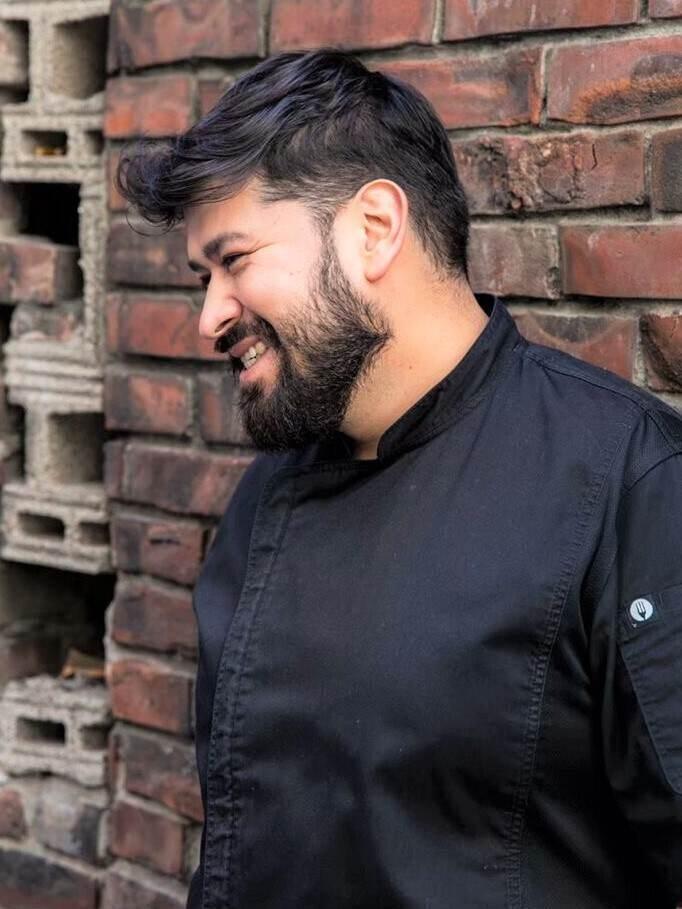 Modern Mexican CABOSの制服2