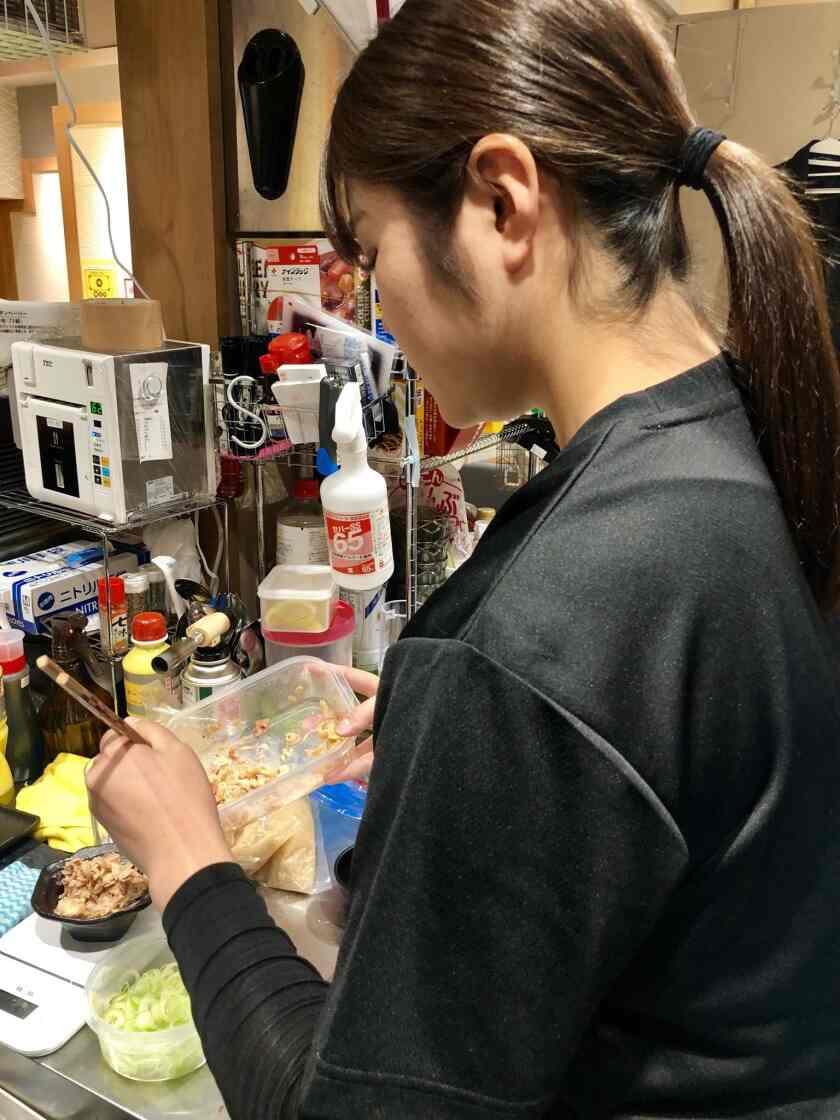 焼き鳥 司の制服2