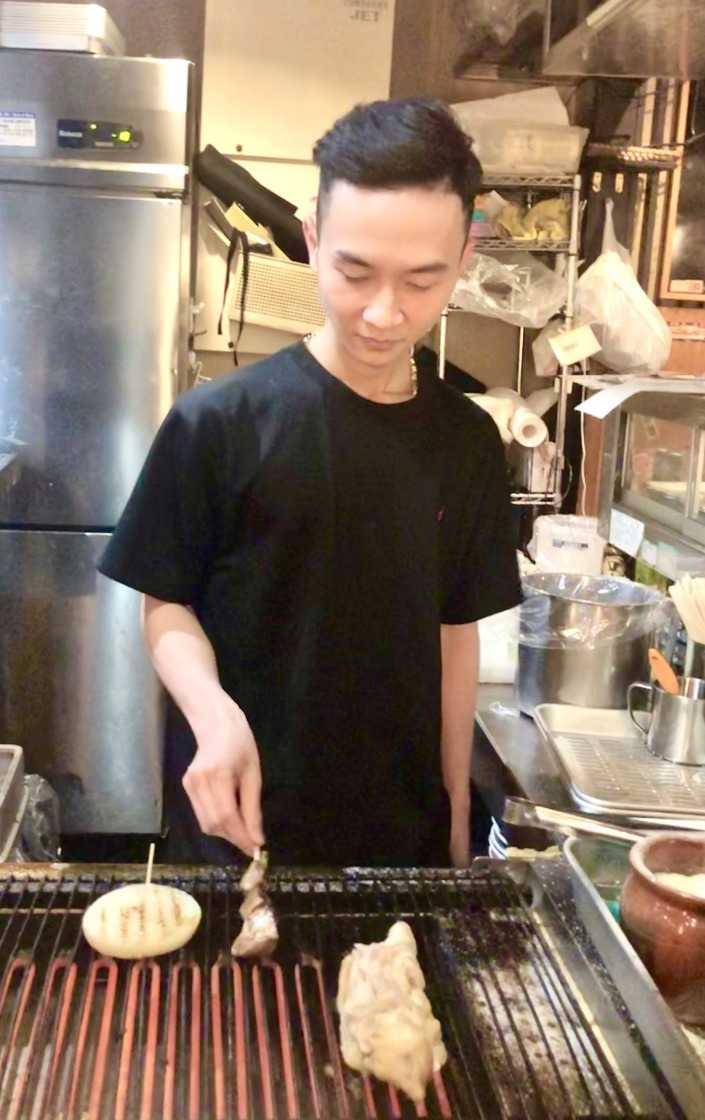 焼き鳥 司の制服3