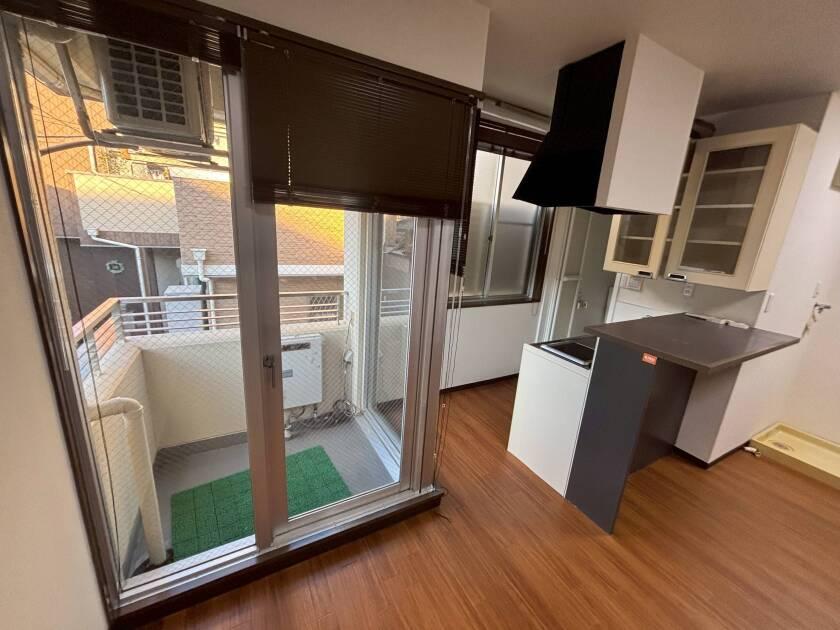 JAM株式会社の制服2