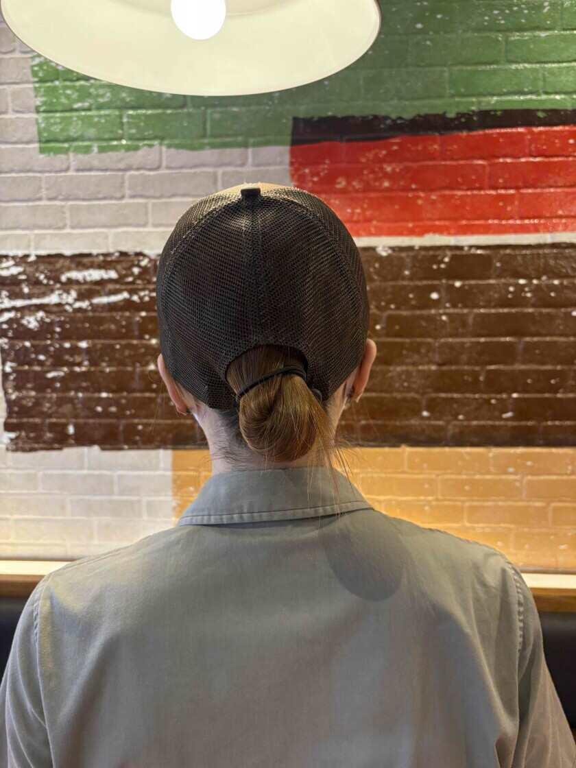 バーガーキング イオンタウン楽々園店の制服2