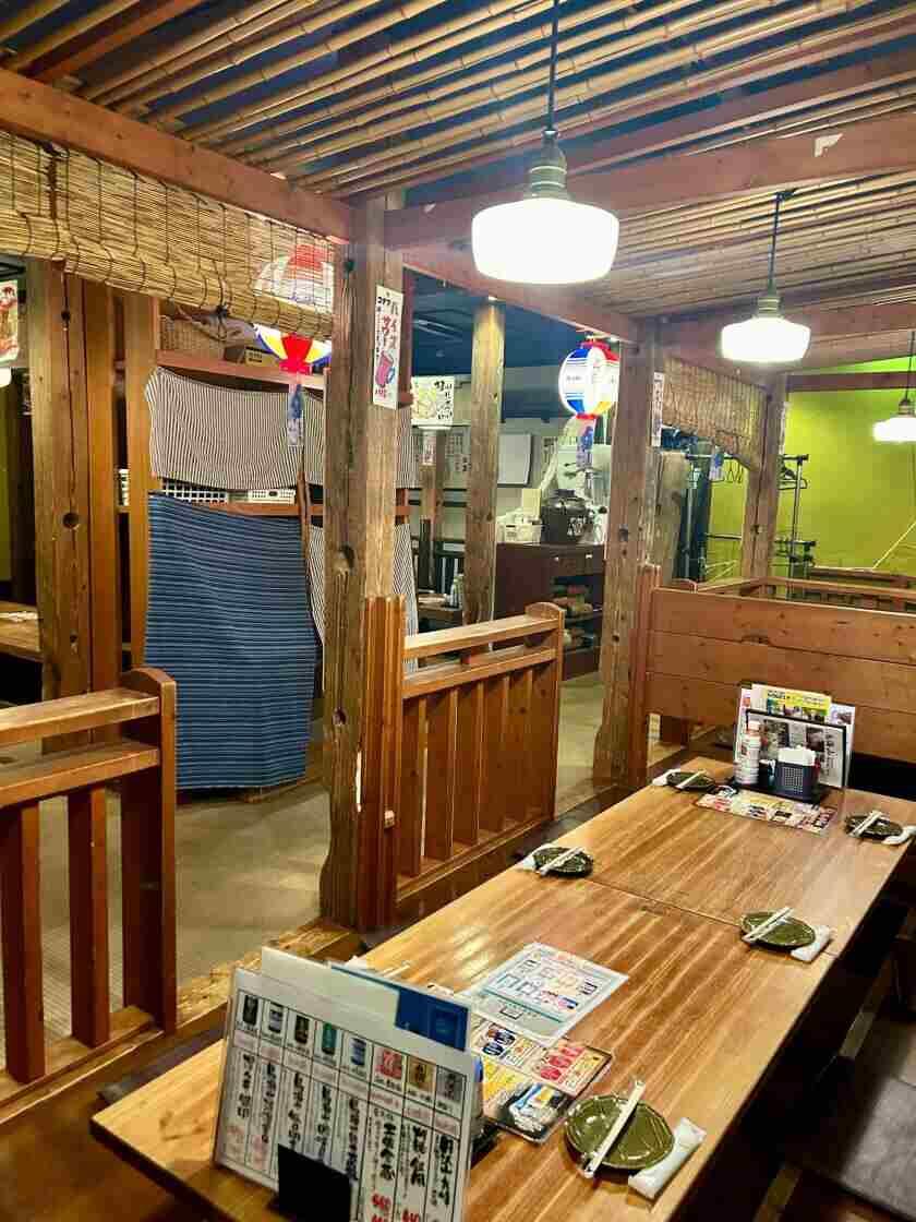 鳥海山 相模大野店の制服2