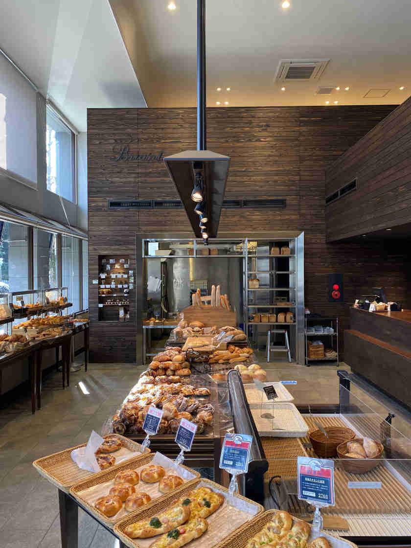 ブリアン 北山店の制服1