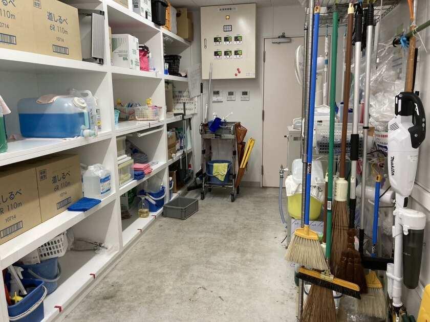 株式会社クレアスの制服2