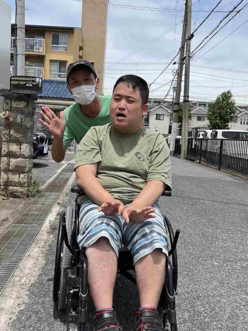 NPO法人自立生活センター・いこらーの制服4