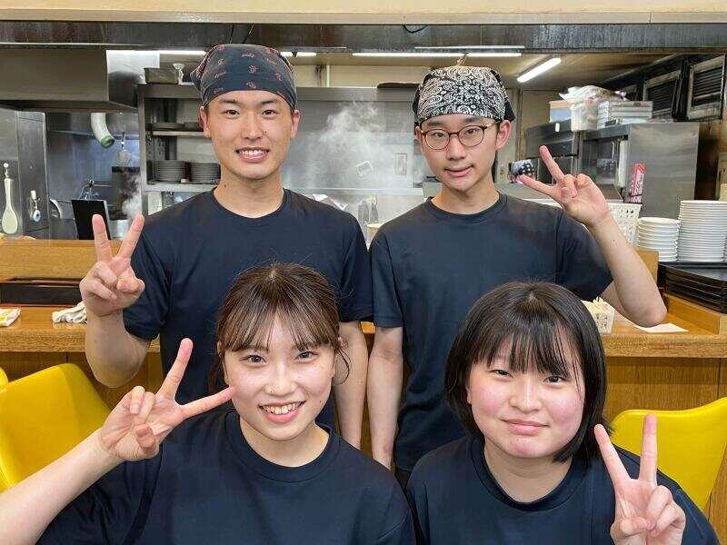 博多長浜ラーメン風び 大分パークプレイス店の仕事画像2