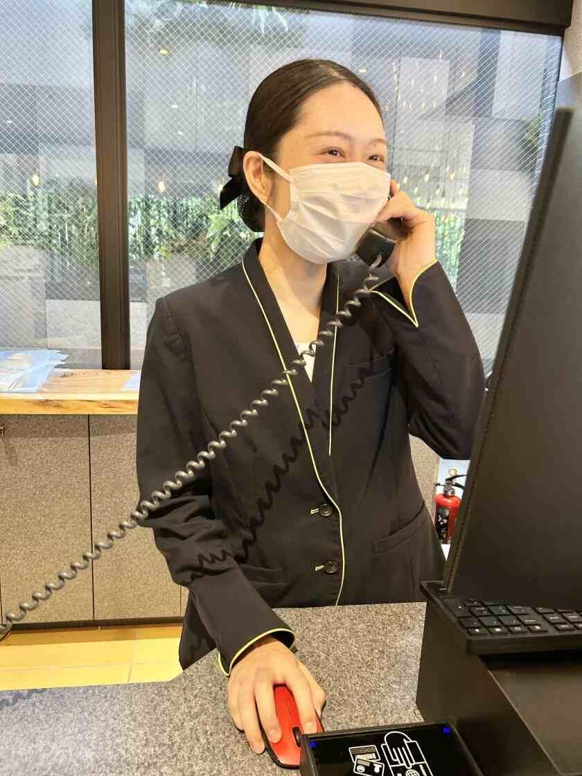 ロイヤルツインホテル京都八条口 (株)ユニティーワンの制服3
