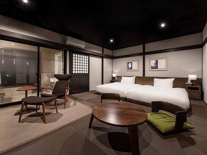 由布岳一望の宿 美星の制服2