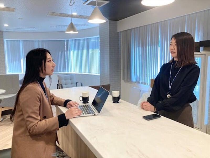 ヒトトヒトキャリアライズ株式会社の制服2